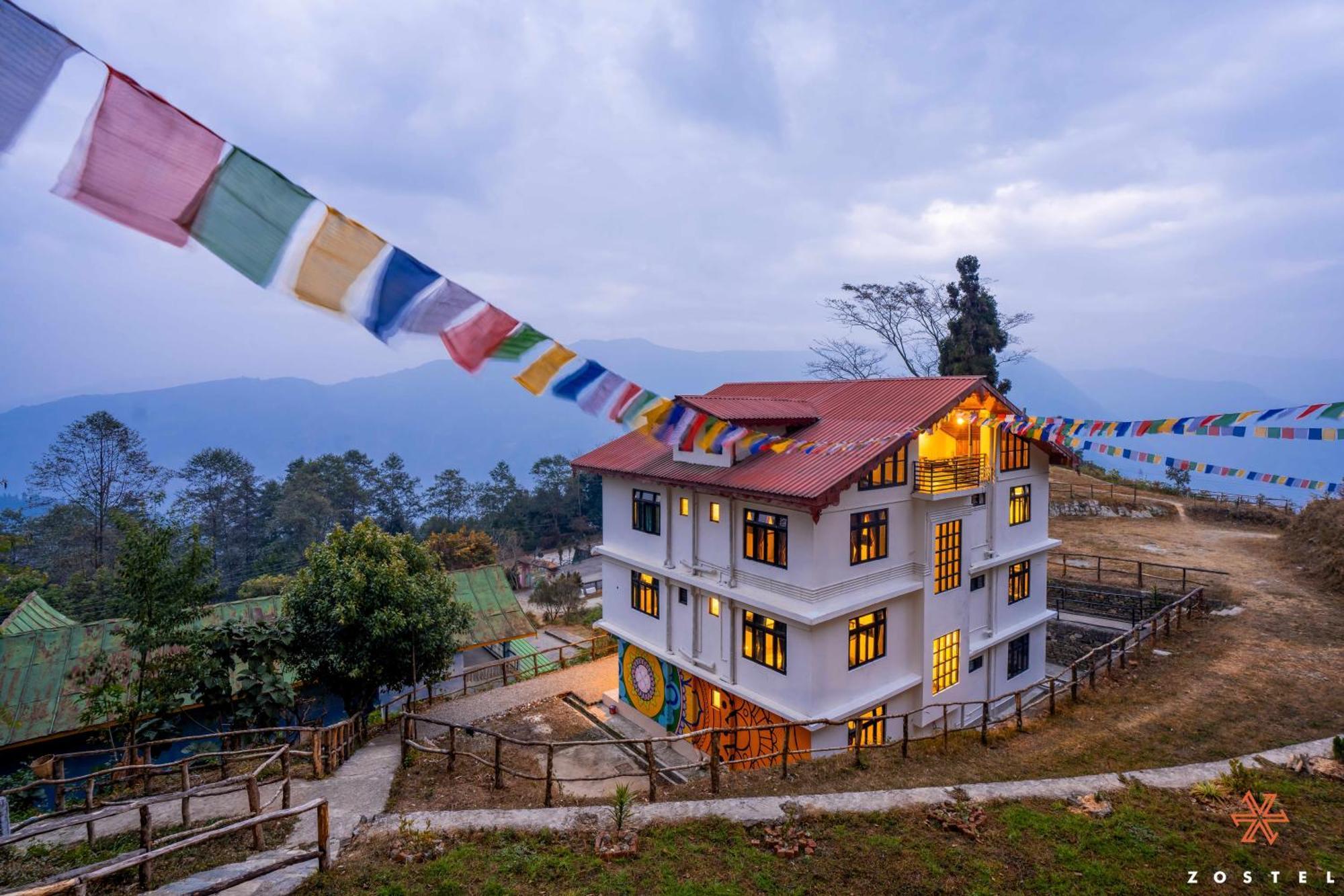 Zostel Rinchenpong Hostel Ngoại thất bức ảnh